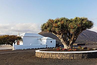 像素侦探模拟《地平线之间》可免费游玩试玩版，将于今年晚些时候推出